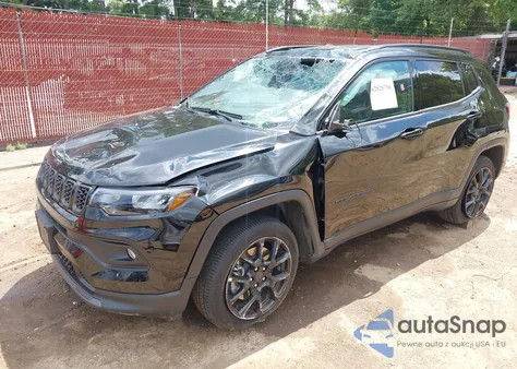 2025 Jeep Compass Latitude 4X4 из США, поврежденный, VIN 3C4NJDBN3ST566839